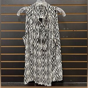 NWT Worthington Black White Geometric Sleeveless Blouse XL